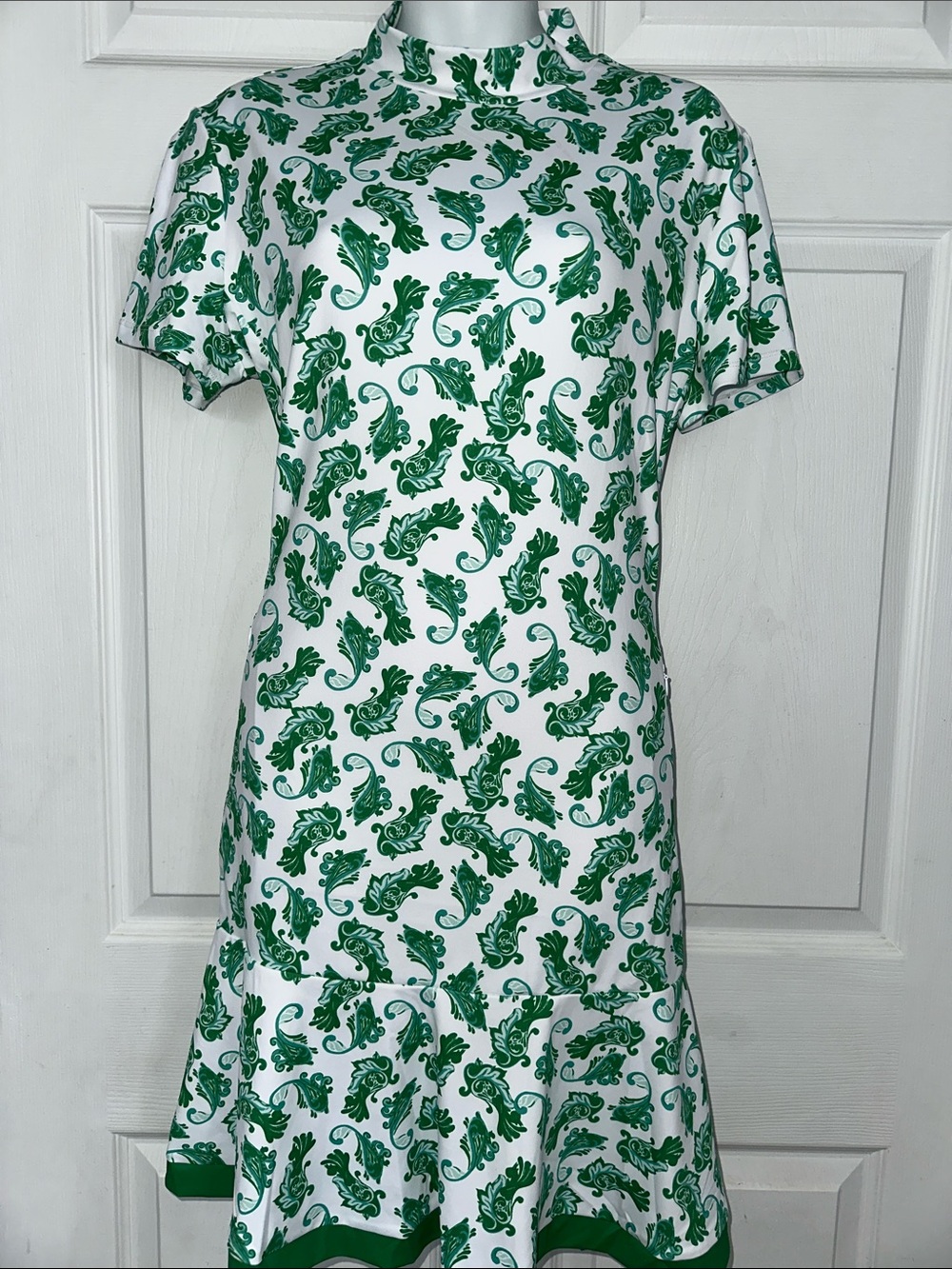 ACEGOLFS Green Paisley Print Short Sleeve  L Moisture Wicking Golf Tennis Dress